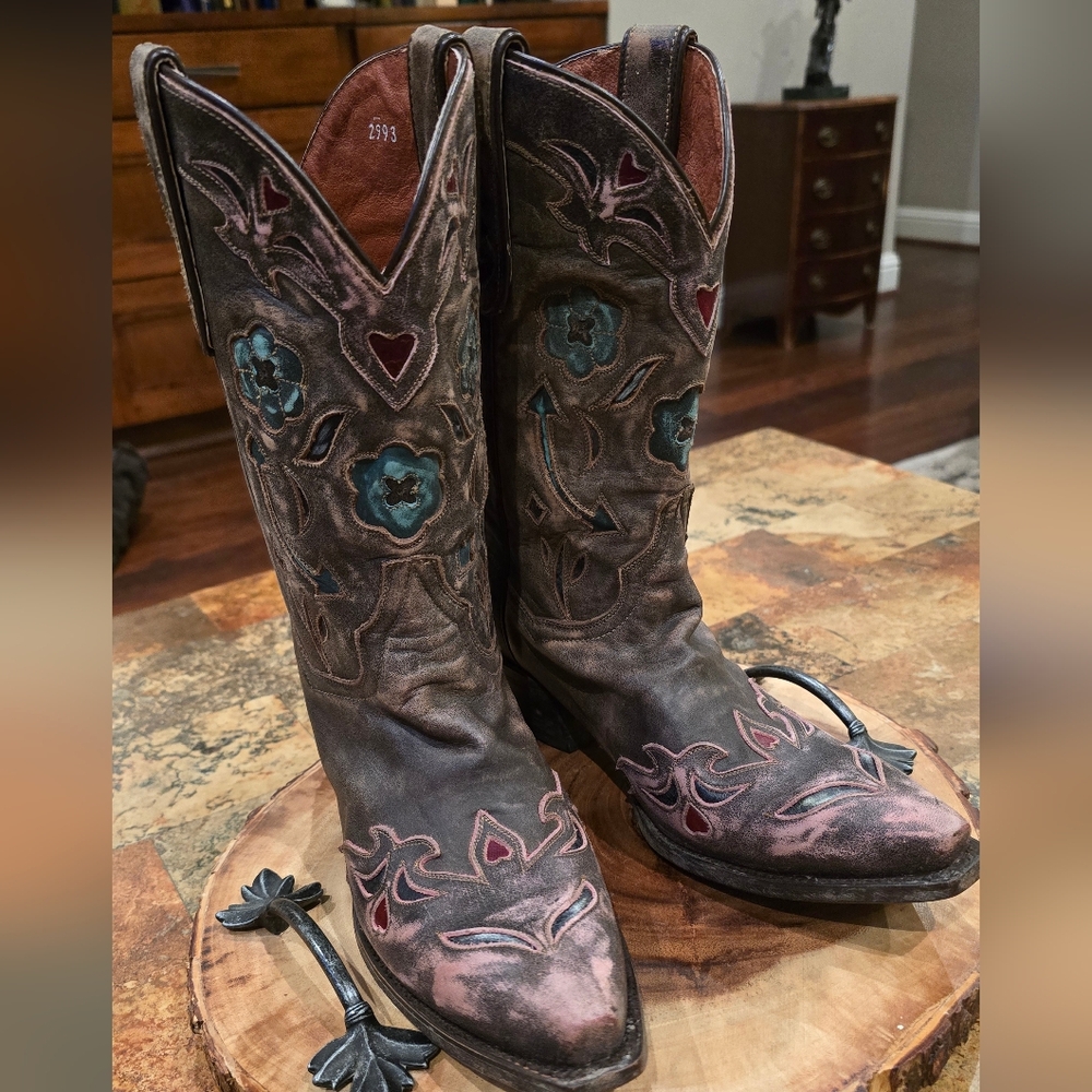 PRICE DROP! Dan Post Vintage Floral Distressed Women's Boots Style 3459 Size 9.5